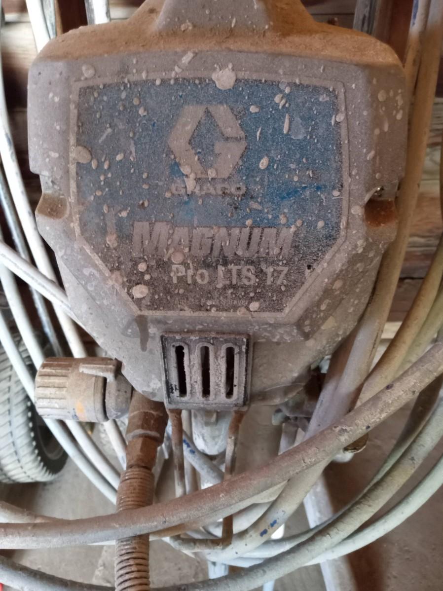 LOT 5 GRACO MAGNUM PRO LTS 17 PAINT SPRAYER (SDS)