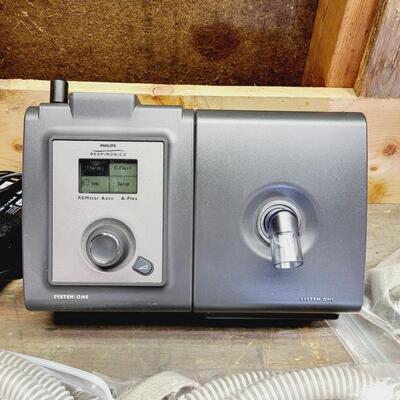 WORKING CPAP MACHINE WITH EXTRAS