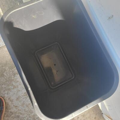 STOREX NICE BLACK PLASTIC TRASH CAN