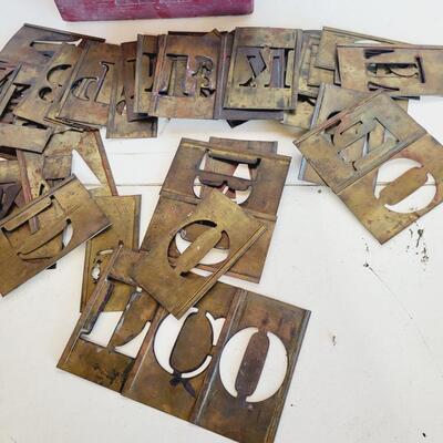 COOL METAL LETTER BUNDLE W/ BOX