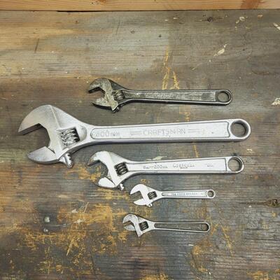 MULTITUDE OF BRANDS WRENCH BUNDLE