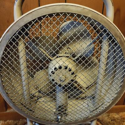 VINTAGE WESTINGHOUSE METAL FLOOR FAN