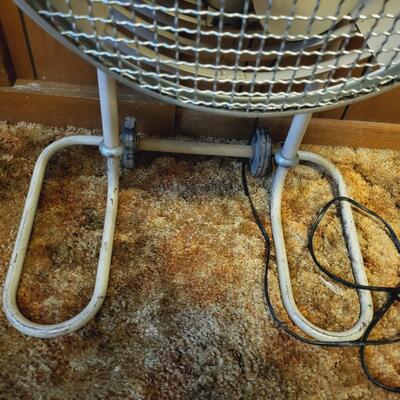 VINTAGE WESTINGHOUSE METAL FLOOR FAN