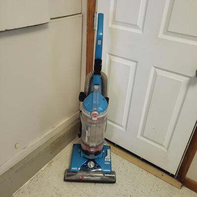 HOOVER WIND TUNNEL VACUUM