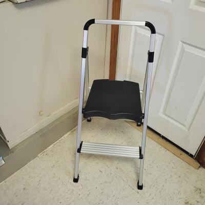 UNBRANDED ALUMINUM STEP STOOL