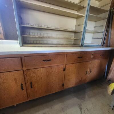 VINTAGE WOOD CABINET WITH VINTAGE DESIGN TOP