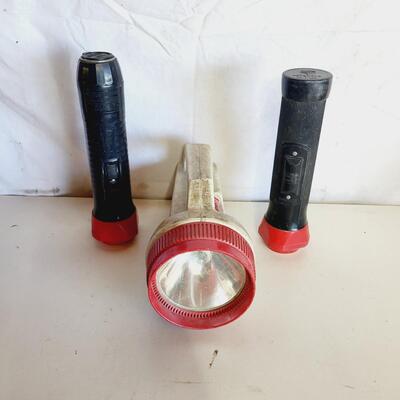 VINTAGE FLASHLIGHT BUNDLE