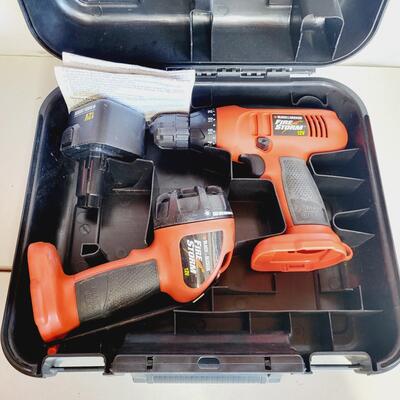 BLACK & DECKER FIRE STORM BUNDLE W/ CASE