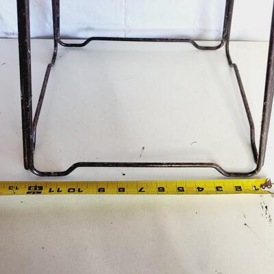 CUTE VINTAGE METAL BASE STOOL