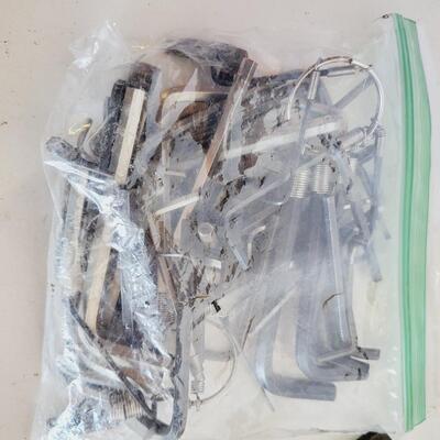 LARGE BUNDLE OF ALLEN WRENCHES