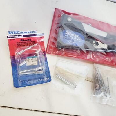 MASTER MECHANICS RIVET NAIL GUN & ACCESSORIES