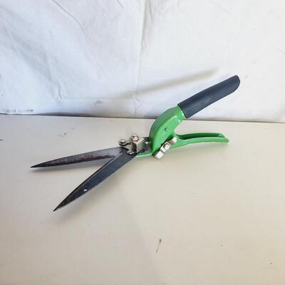 OUTDOOR GARDEN TRIMMERS