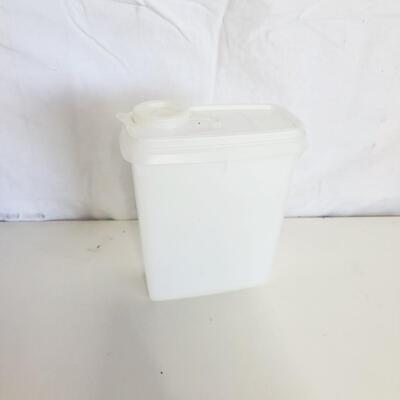 TUPPERWARE STORAGE CONTAINER