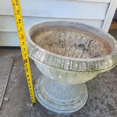PLASTIC DECORATIVE PLANTER