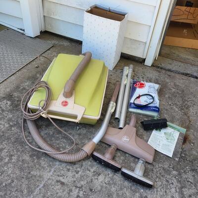 FANTASTIC VINTAGE HOOVER SLIMLINE WORKING VACUUM W/ LOTS OF ACCESSORIES