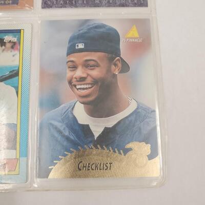 Ken griffey Jr lot of 9 cards