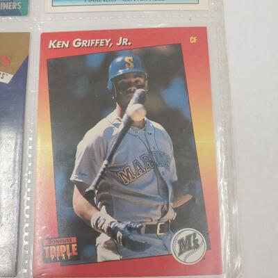 Lot of 9 ken griffey jr cards