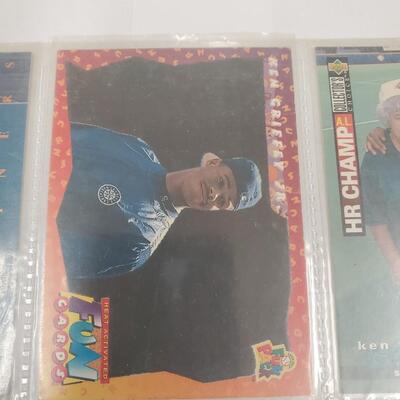 Lot of 9 ken griffey jr cards