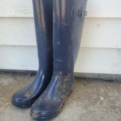 WOMENS SIZE 6 RAIN - OUTDOOR BOOTS