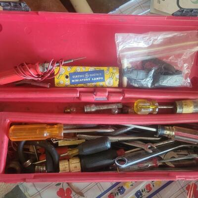 PLASTIC TOOL BOX FULL OF TOOLS - MISC
