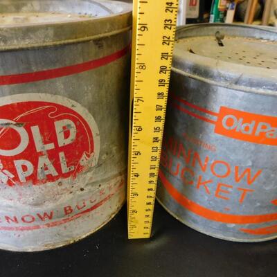 Vintage Metal Minnow Buckets Old Pal with lines inside