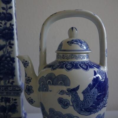 GROUPING OF THREE BLUE & WHITE CERAMIC DECORATIVE ONE IS SIGNED JEAN REED DESIGNER.