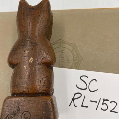 Thorn arts simulated wood figurine