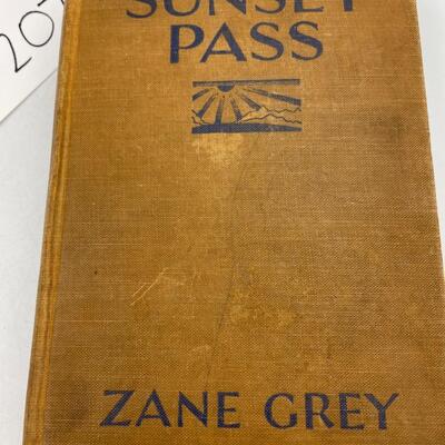 Roy Rogers & Sunset Pass