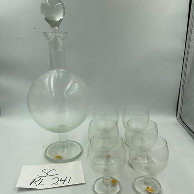 Made in Holland glass wine decanter and six glasses