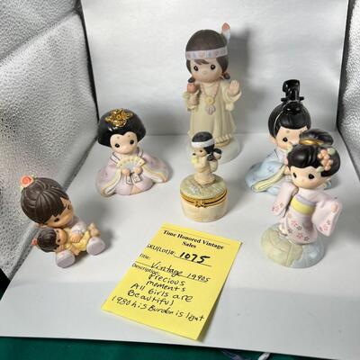 Precious Moments 5 Figurines and 1 trinket Box figurine