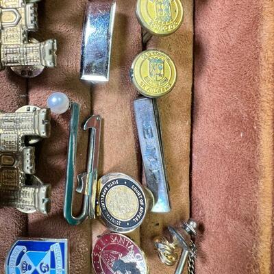 Judge's leather organizer with cufflinks Swiza Sheffield Alarm Clock, 2 lwather wallets
