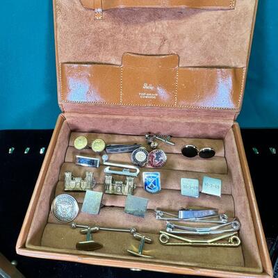 Judge's leather organizer with cufflinks Swiza Sheffield Alarm Clock, 2 lwather wallets