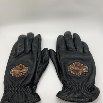 Harley Davidson Womenâ€™s size medium Leather gloves