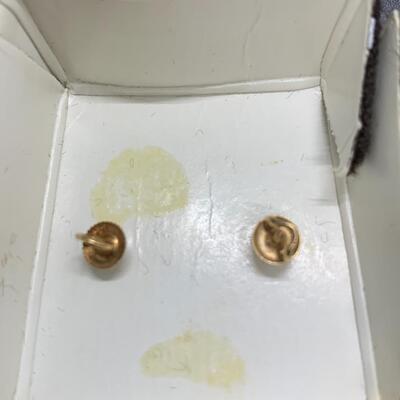 14k Gold Pronged Earrings with beautiful stones and screw on backs *change in description