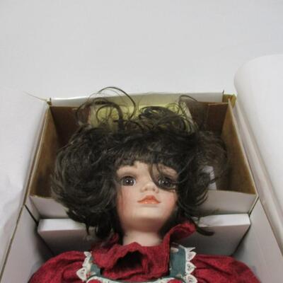 Marie Osmond Fine Porcelain I LOVE YOU BEARY MUCH
