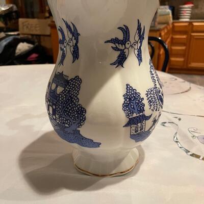 Large Cardew Blue Willow Pitcher