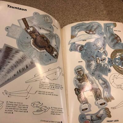 Vintage Original 1980 Star Wars The Empire Strikes Back Punch-Out and Make-It Book.