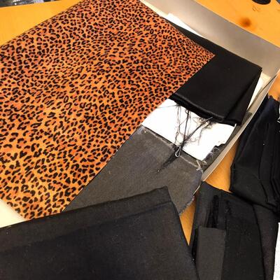 Flat of mixed material