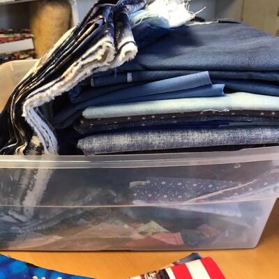 Tub of unique print material