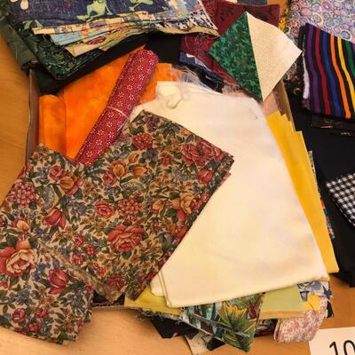 Flat of big squares mixed material