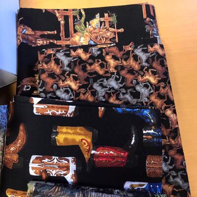 Flat of Big squares prints