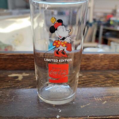 Minnie mouse glass