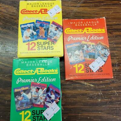 Trading cards set of 3