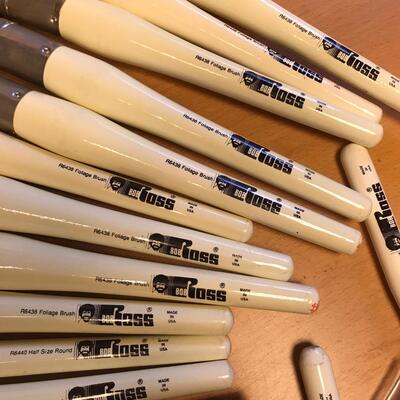 BOB ROSS larger painting brushes & Tools