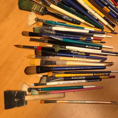 Lot of Artist Paint Brushes