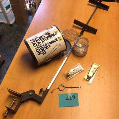 Paint brush Cleaner Adjustable Easle