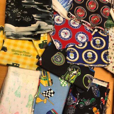 Small Pieces Printed material