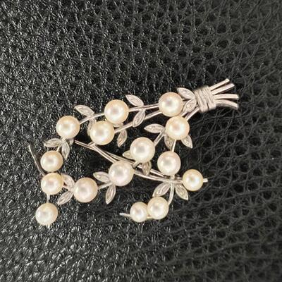 Vintage Pearl and  SS PIn