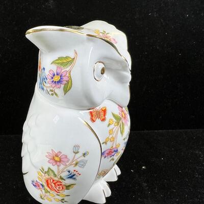 Aynsley fine China Owl  5"