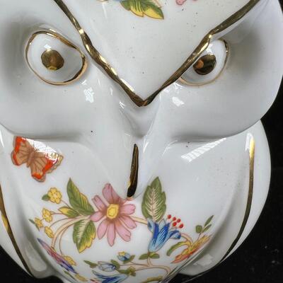 Aynsley fine China Owl  5"